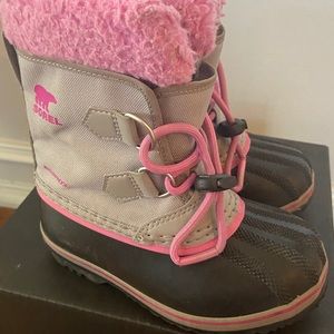 Sorel toddler girls size 10 Yootpac winter boot